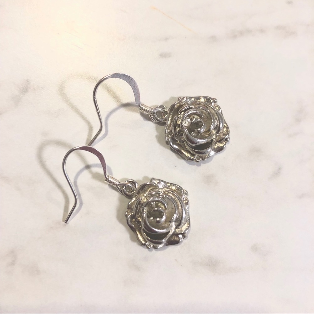 Rose dangle earrings